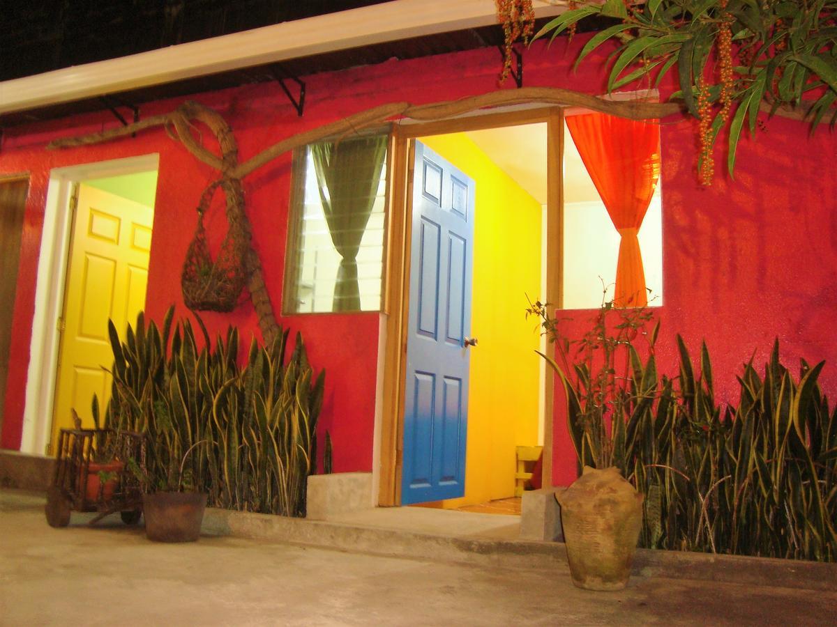 Casa Gitana Hostel&Traveler's Home Antigua Esterno foto